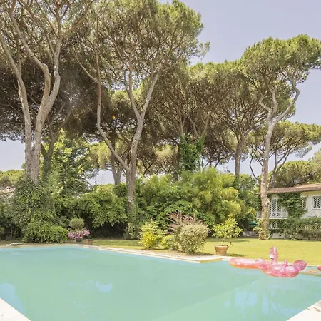 Luxury With Swimming Pool At 700 Meters From The Sea *