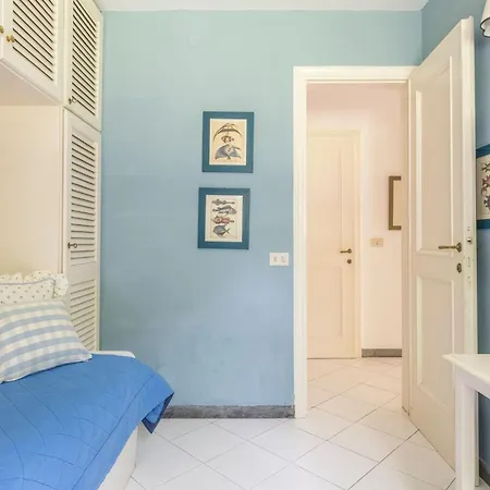Luxury With Swimming Pool At 700 Meters From The Sea Appartamento Marina di Pietrasanta